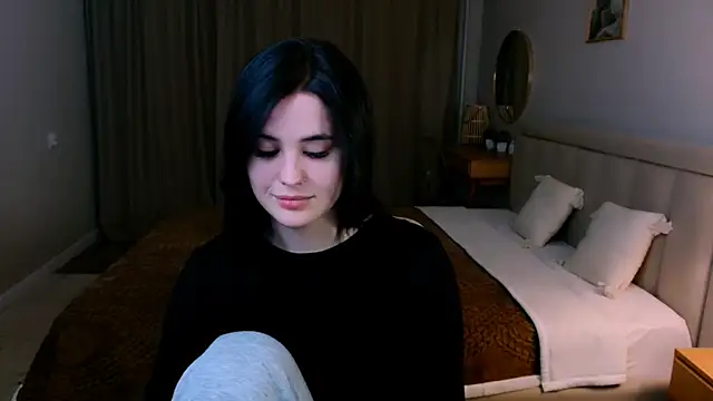 lil angel  online show from April 16, 10:34 pm