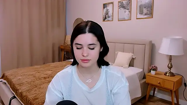 lil angel  online show from January 19, 1:18 pm