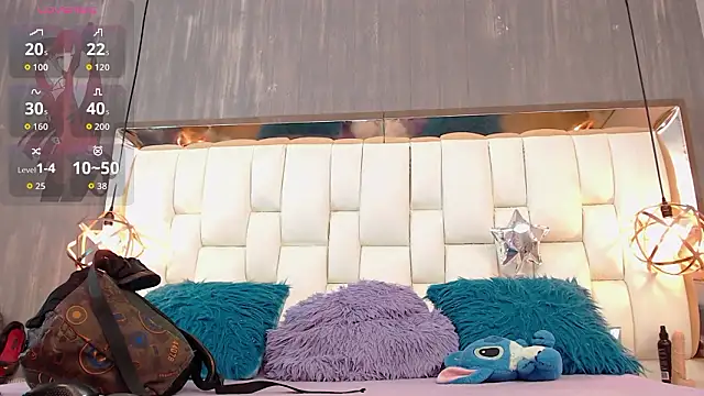 Foxxy Doll online show from February 2, 9:14 pm