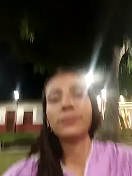 Snapshot of -juicy_ chatting on October 24, 12:17 am -juicy  online show from October 24, 12:17 am