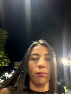 -juicy  online show from January 11, 11:32 pm