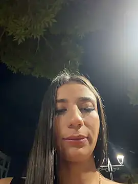 -juicy  online show from May 10, 11:40 pm