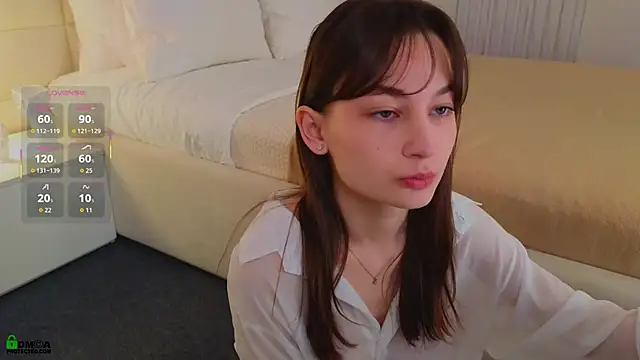 LolaPrise online show from December 1, 1:31 am