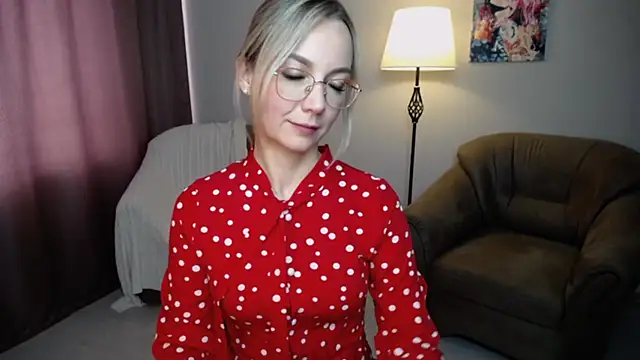 Snapshot of Ava_Elior chatting on September 21, 11:31 am Ava Elior online show from September 21, 11:31 am