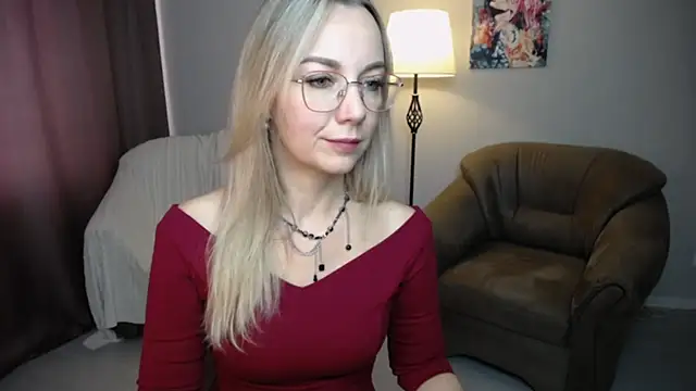 Snapshot of Ava_Elior chatting on September 29, 10:20 am Ava Elior online show from September 29, 10:20 am