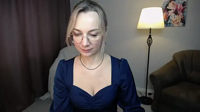 Snapshot of Ava_Elior chatting on October 10, 9:58 am Ava Elior online show from October 10, 9:58 am