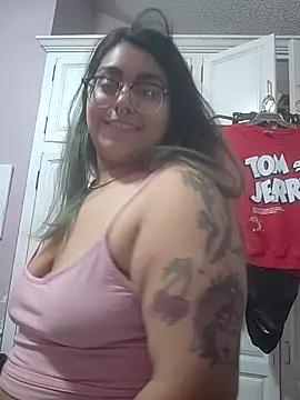 Lovelyrainn online show from October 31, 3:19 am