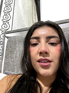Snapshot of Lupe_19 chatting on September 10, 3:06 am Lupe 19 online show from September 10, 3:06 am