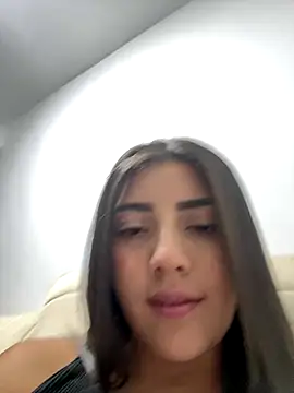 Snapshot of Lupe_19 chatting on September 14, 5:16 am Lupe 19 online show from September 14, 5:16 am