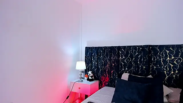 katte landerr online show from July 25, 1:07 pm