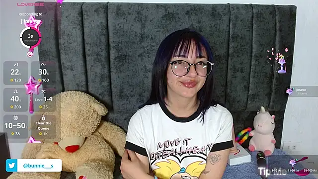 Snapshot of Littlee_Bunny_ chatting on October 2, 10:53 am Littlee Bunny online show from October 2, 10:53 am