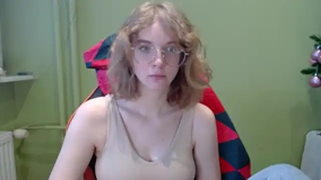 juicyPenny online show from February 2, 7:40 am