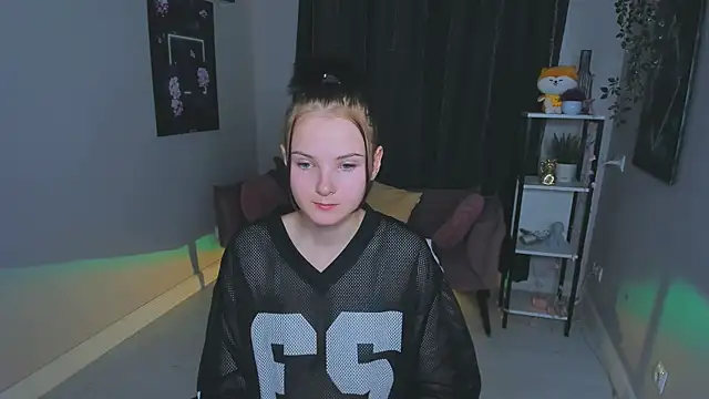 Leila xxBaby online show from September 9, 12:27 pm