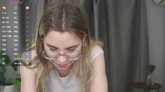 JoanBaggott online show from March 21, 8:14 pm