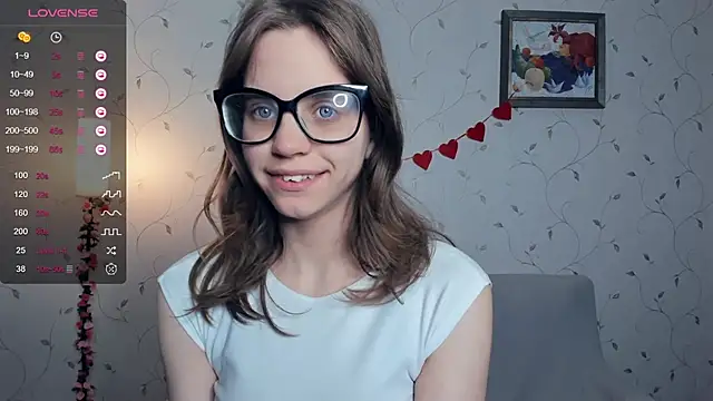 JoanBaggott online show from October 4, 8:46 pm