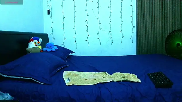 bettyboo2801 online show from October 30, 3:53 am