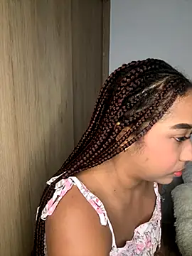  Zahara  online show from November 18, 11:48 pm