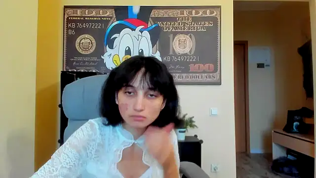Snapshot of Marri-Stella chatting on October 12, 8:39 am Marri-Stella online show from October 12, 8:39 am