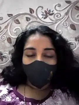 Snapshot of Zoya_G chatting on October 7, 10:30 am Zoya G online show from October 7, 10:30 am