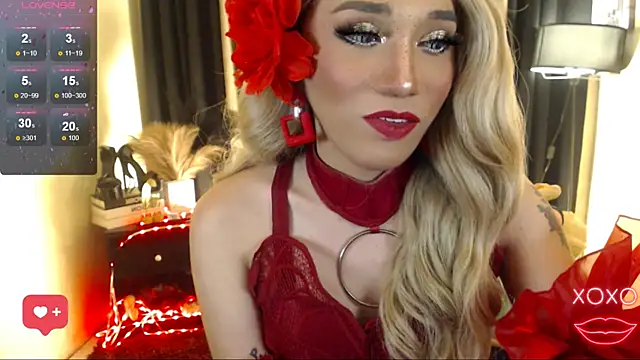 Snapshot of precious_RoseDoll chatting on October 2, 6:07 am precious RoseDoll online show from October 2, 6:07 am