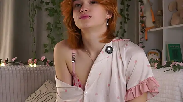 BlytheBenny online show from November 11, 12:39 am