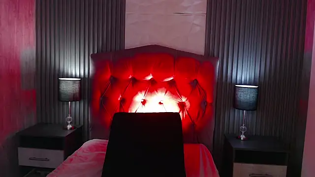 Bonnali lune online show from February 16, 7:47 pm