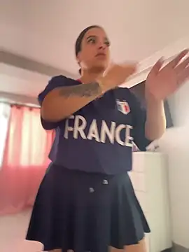 JuanitaMore01 online show from April 18, 7:58 pm