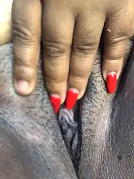 melcarioca1111 online show from September 26, 7:11 pm