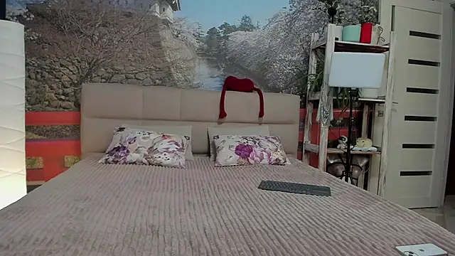 EmyRosaly online show from January 16, 12:45 pm