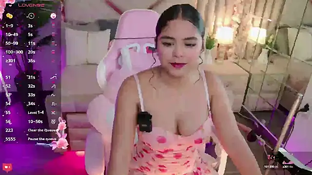 Snapshot of eimy_2 chatting on October 4, 5:35 am eimy 2 online show from October 4, 5:35 am