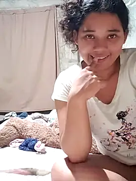 Snapshot of Violethroos chatting on September 29, 5:12 am Violethroos online show from September 29, 5:12 am