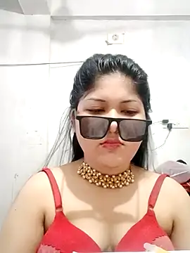 Snapshot of Nusrat-N chatting on September 24, 1:48 am Nusrat-N online show from September 24, 1:48 am