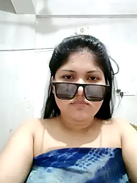 Snapshot of Nusrat-N chatting on September 13, 1:19 pm Nusrat-N online show from September 13, 1:19 pm