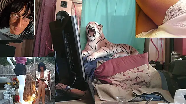 SissiDomination online show from February 13, 12:45 am