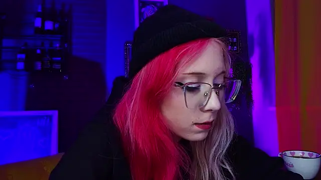 SakuraBliss online show from September 26, 4:59 pm