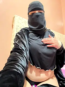  Laiali  online show from January 8, 12:47 am