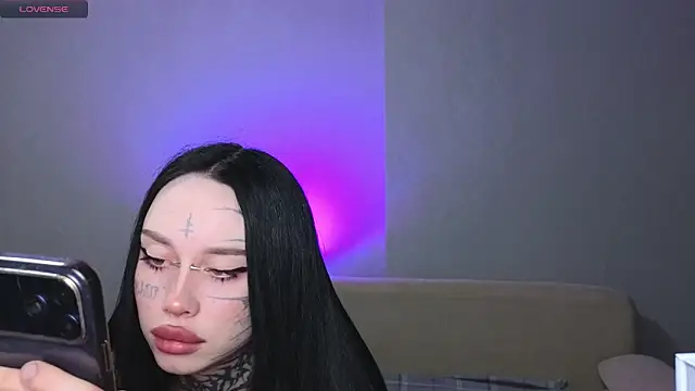 Somniyaa online show from April 11, 7:06 pm