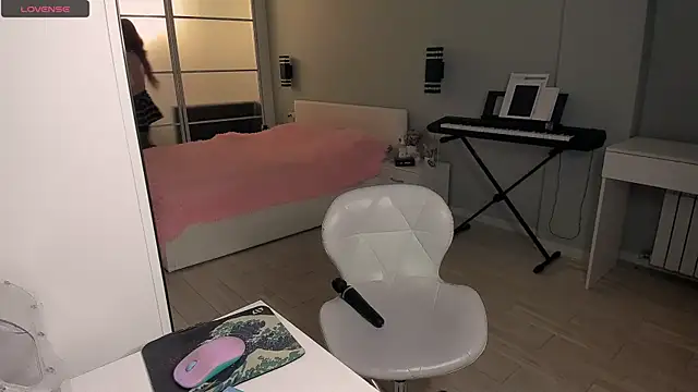 LolaVexx online show from December 20, 4:22 pm