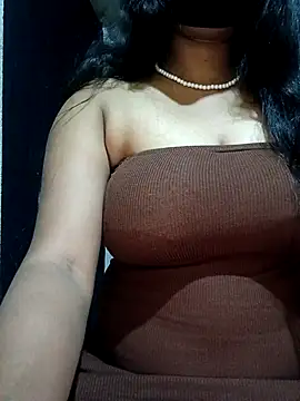 DiyaRoy49 online show from December 4, 8:20 pm