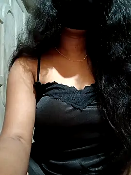 DiyaRoy49 online show from November 10, 5:30 pm