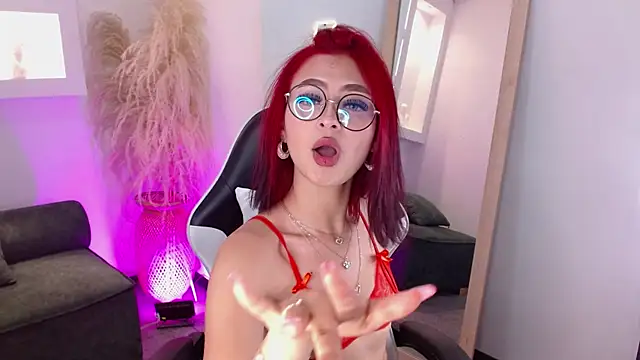 Snapshot of ximenaa_as chatting on October 13, 3:31 am ximenaa as online show from October 13, 3:31 am