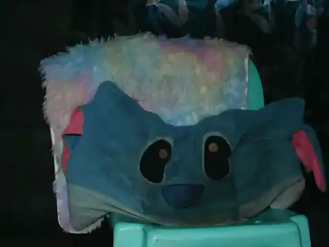 Sexy Juliah online show from December 19, 11:52 pm