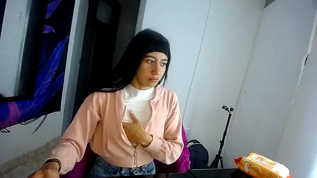 Madow Lu online show from October 17, 9:34 am