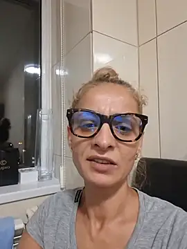 aellabeyonce online show from July 23, 7:00 pm