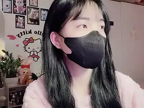 keelinnn19 online show from November 18, 8:43 pm