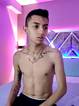 NickandAbby  online show from October 19, 1:46 pm