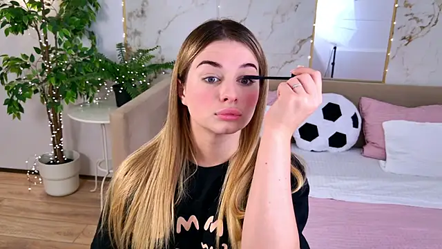 SweetyLicky online show from July 20, 4:09 pm