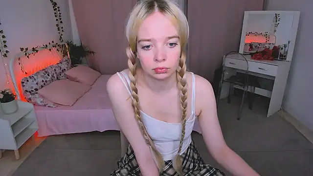 BellaMontgomery online show from June 3, 10:26 pm