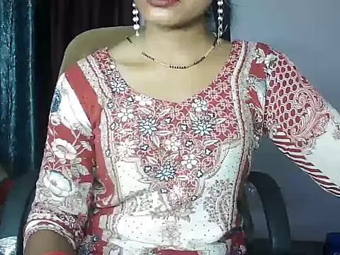 ROSE GOLDE online show from July 22, 4:24 am
