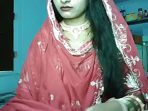ROSE GOLDE online show from June 14, 9:53 am